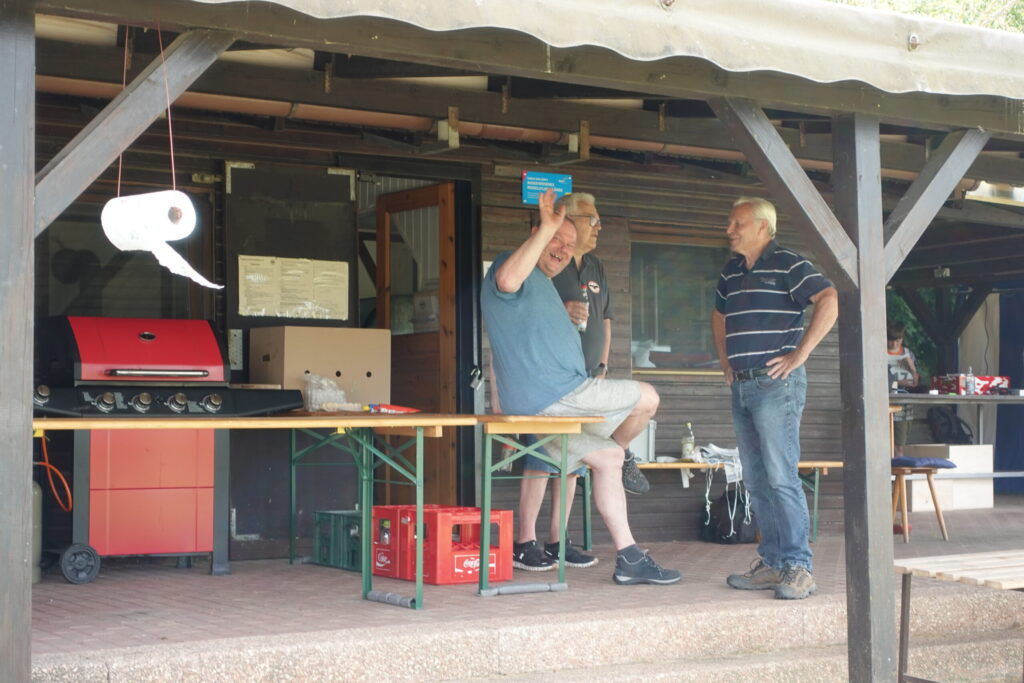 Das Grillteam erwartet den Ansturm