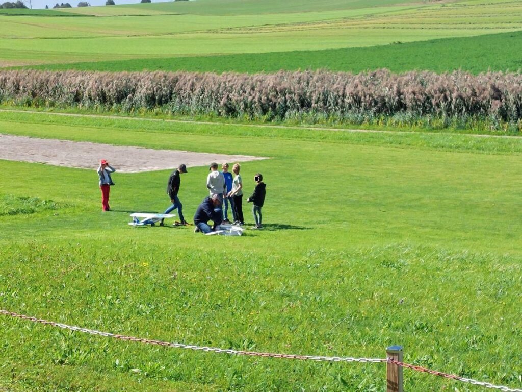 Die Modelle werden startklar gemacht